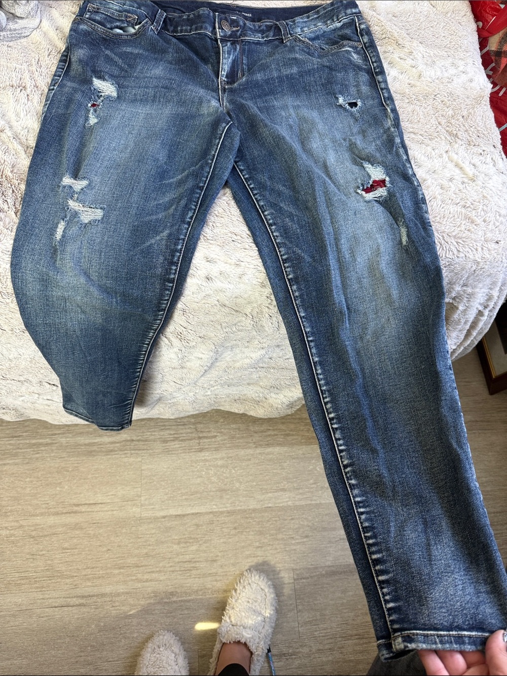 Maurices Distressed Blue Denim stretch Jeans with Red Peekaboo plaid 15 16
